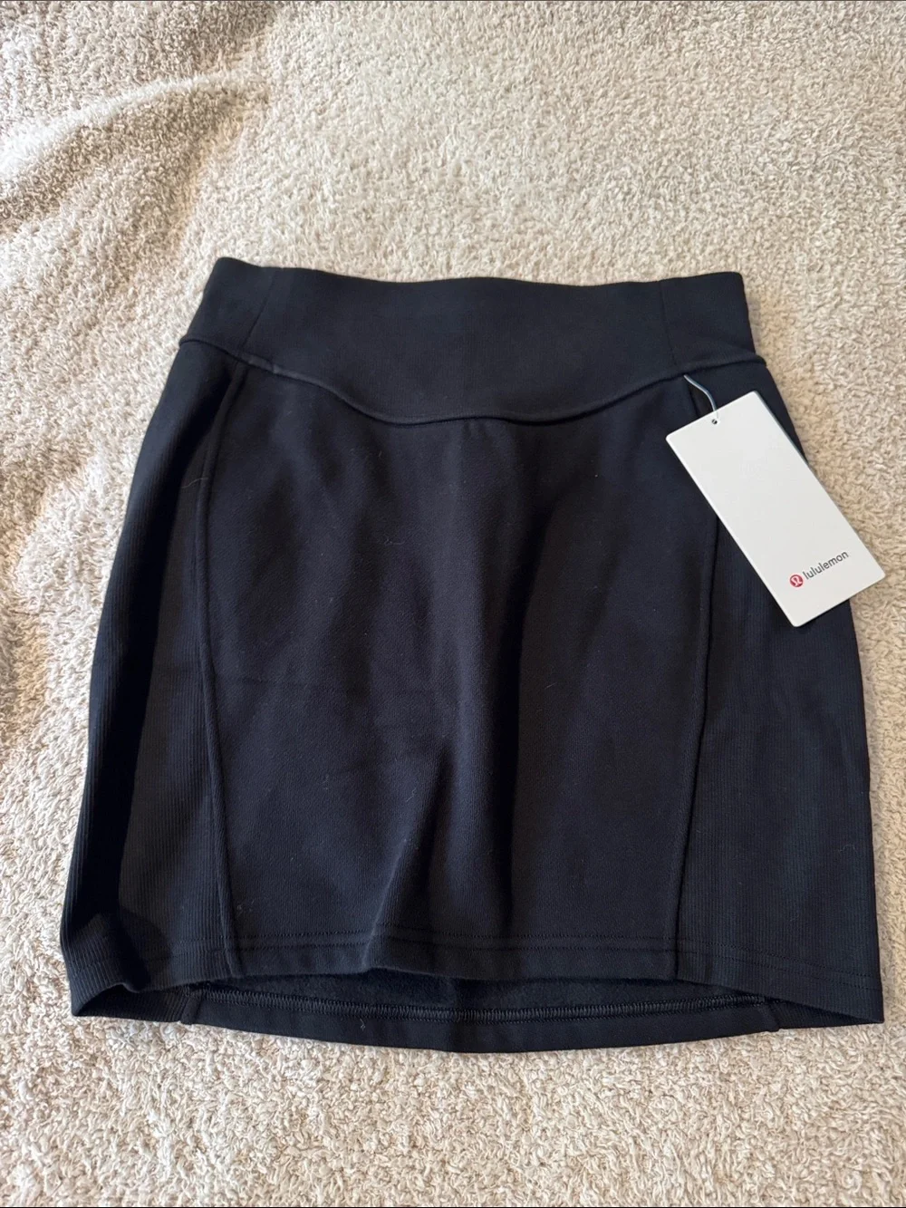 NWT lululemon scuba Black Performance Mini Skirt Size small